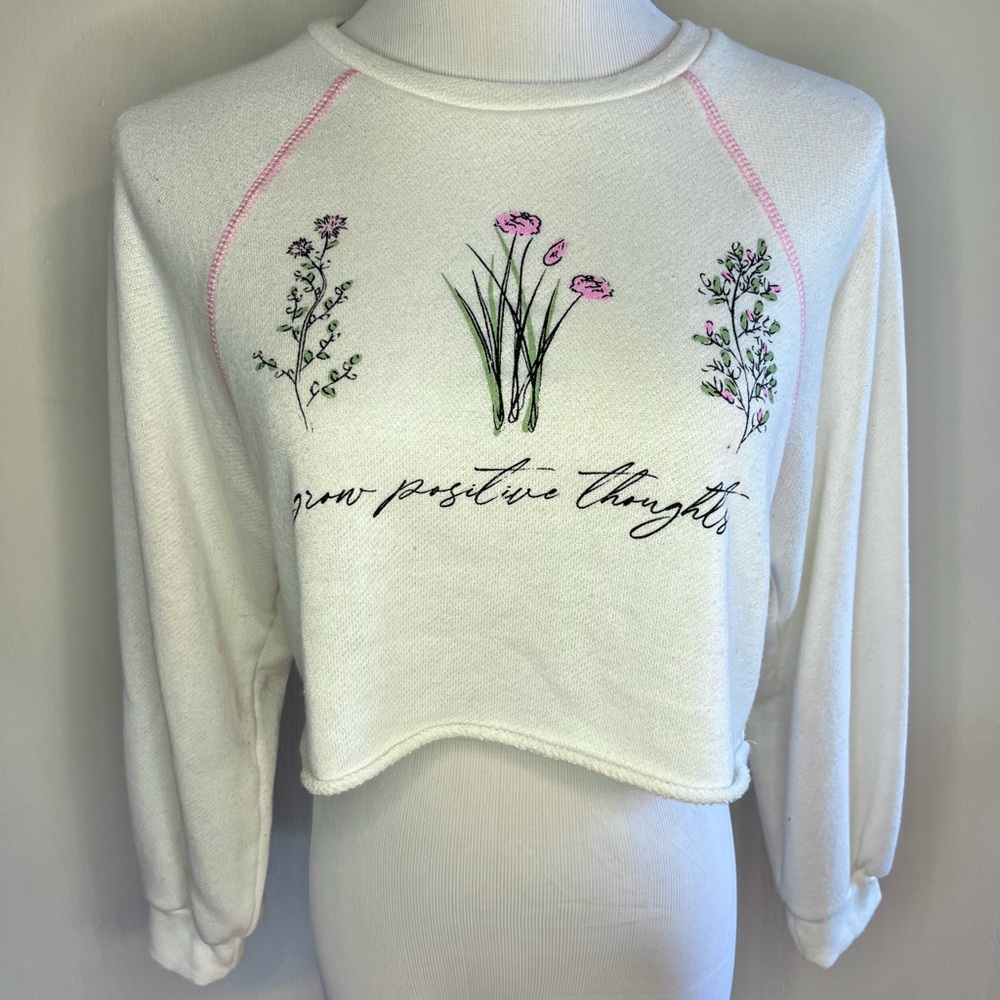 Grow Positive Thoughts Long Sleeve Crop Top